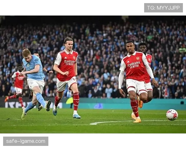 阿森纳曼城巅峰对决引爆英超争冠悬念