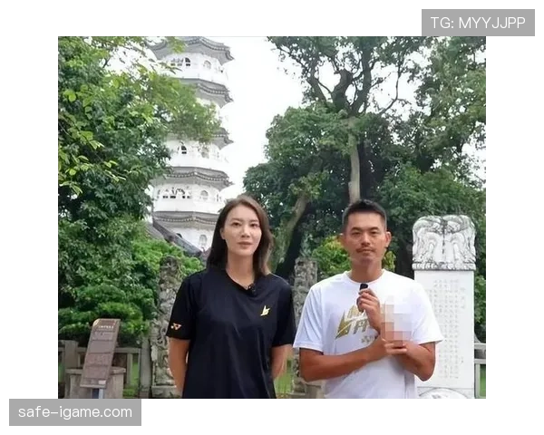 林丹训练完顺手拎了瓶啤酒回家，这自律人设是不是有点绷不住了？